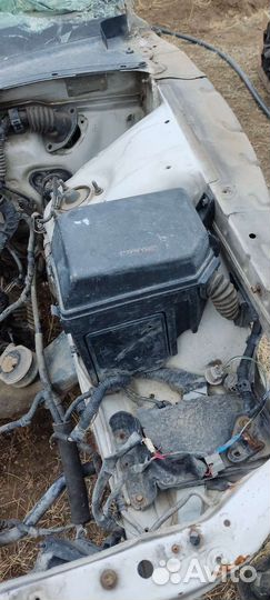 Двери на тайота креста 90