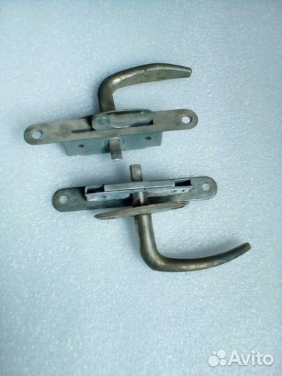 Дверная ручка