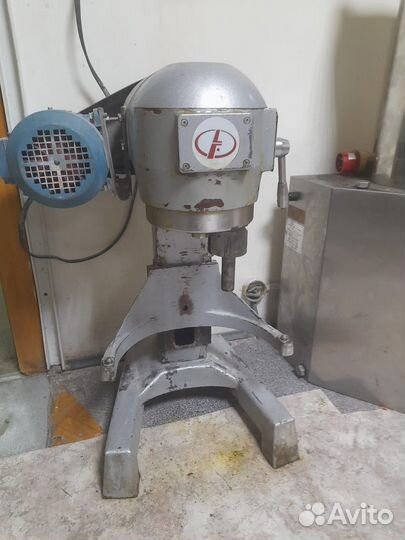 Кондитерский миксер 20 кг