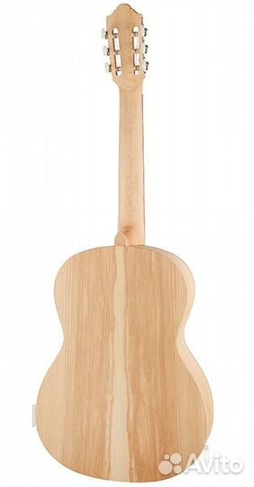 Классическая гитара + комплект струн