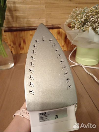 Утюг trikli tr565 бу