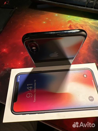 iPhone X, 64 ГБ