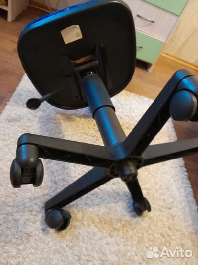 Компьютерное кресло детское бу