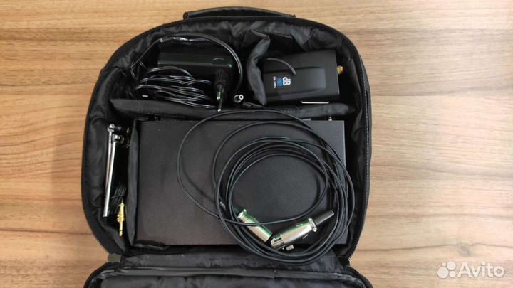 Петличный радиомикрофон db Technologies 910 R