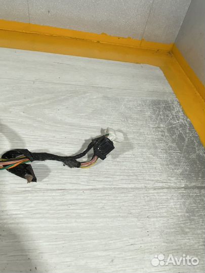 Проводка передней правой двери Hyundai H-1