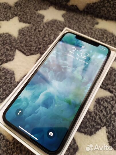 iPhone X, 64 ГБ