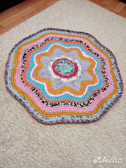 Коврик вязаный крючком