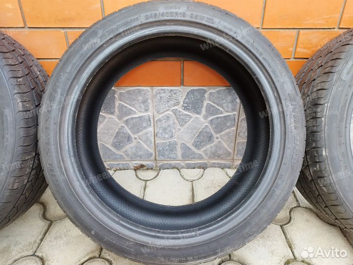 Grenlander Enri U08 245/40 R19 98W