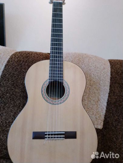 Классическая гитара yamaha c40m