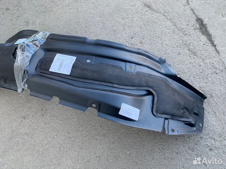 Подкрылок передний левый L200, Pajero Sport