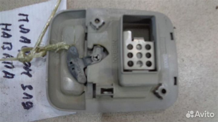 Плафон салонный задний Nissan Navara D40 2004-2015