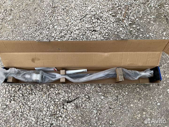 Шарнир поворотного кулака УАЗ левый tanaki