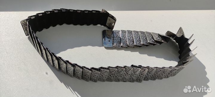 Пояс пластинчатый