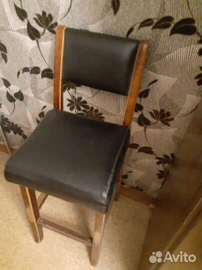 Стул для гитариста