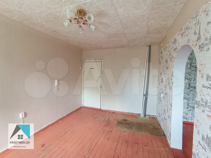 Комната 30 м² в 4-к., 3/5 эт.