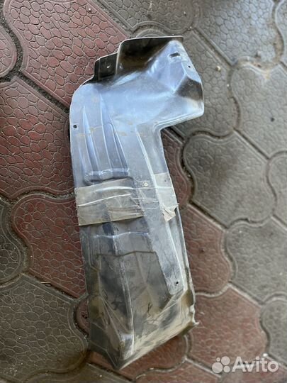 Локер передний правый toyota corolla SED (2006)