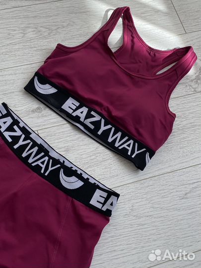 Спортивный костюм женский