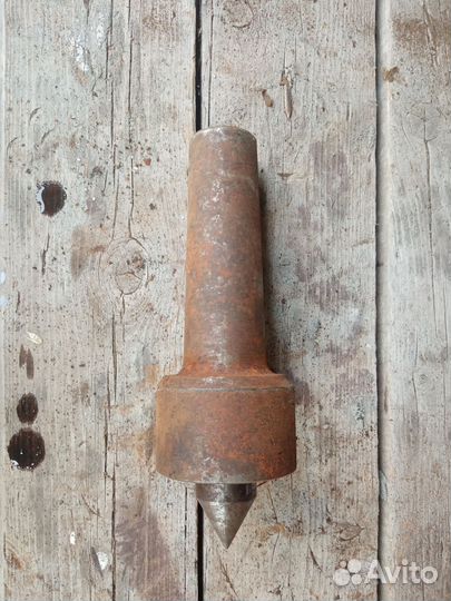 Центр задней бабки