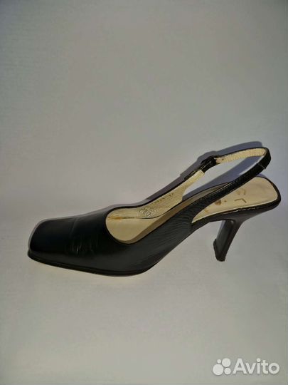 Босоножки женские кожаные 37 размер