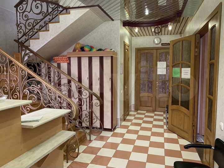 Свободного назначения, 200 м²