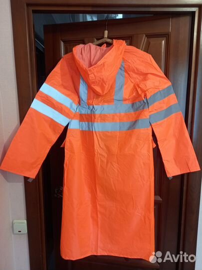 Плащ непромокаемый