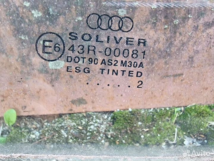 Стекло задней правой двери Ауди А4 В6 универсал