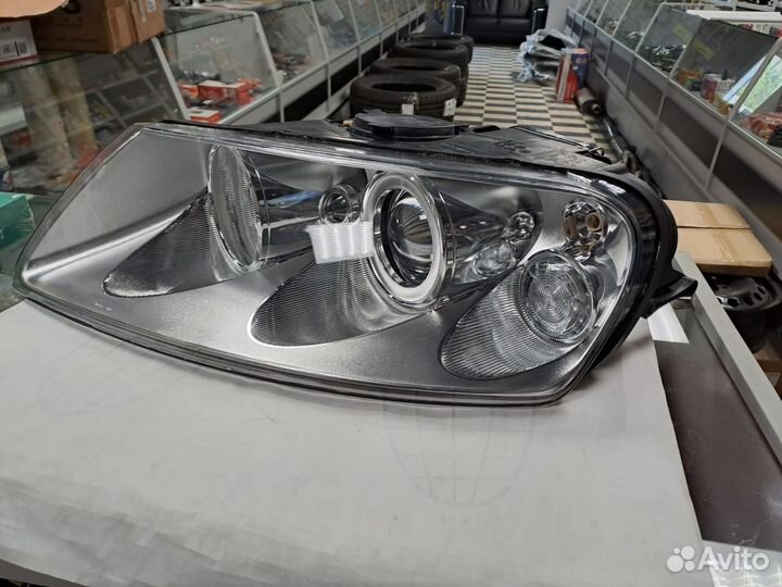 Фара основная правая/левая Voikswagen Touareg