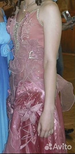 Вечернее платье для бала