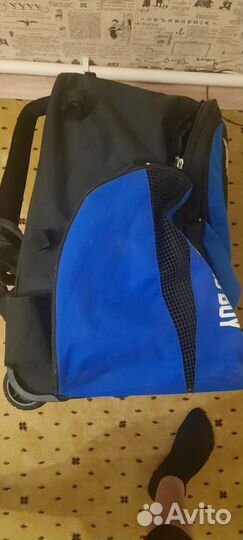 Сумка хоккейная на колесах