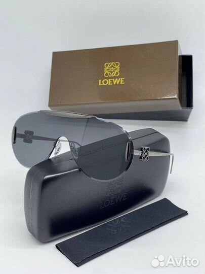 Солнцезащитные очки Loewe