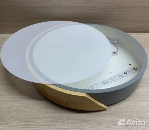 Светильник потолочный светодиодный