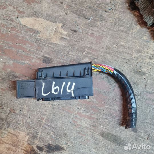 Разъём, фишка, штекер Bmw X3 E83 6920058