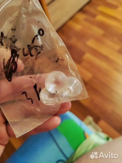 Фонарик boruit d10