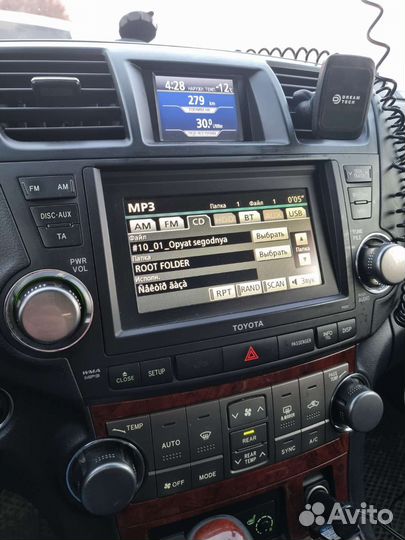 Головное устройство тойота Хайлендер 2011