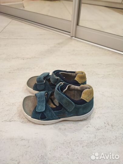 Сандалии Котофей 24