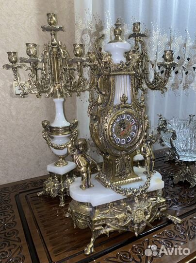 Часы и канделябр из бронзы
