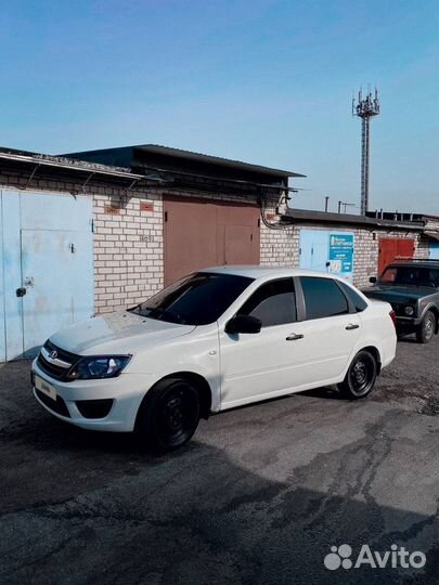 LADA Granta 1.6 МТ, 2018, 210 000 км