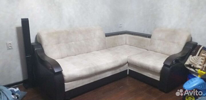Угловой диван