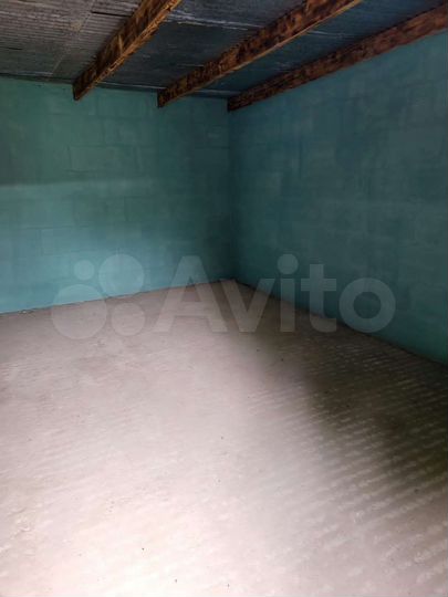 Гараж, > 30 м²