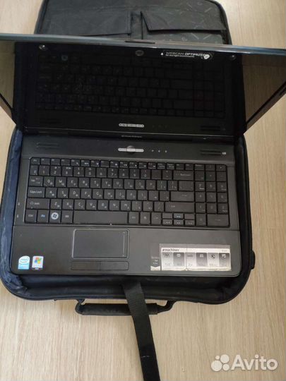 Ноутбук Emachines e525