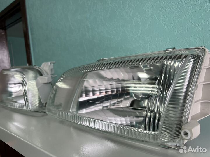 Фары Toyota Corona Caldina Carina E 190 Хрусталь