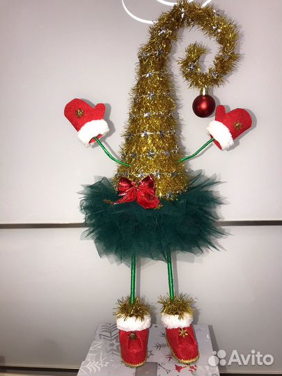 Елка золотая