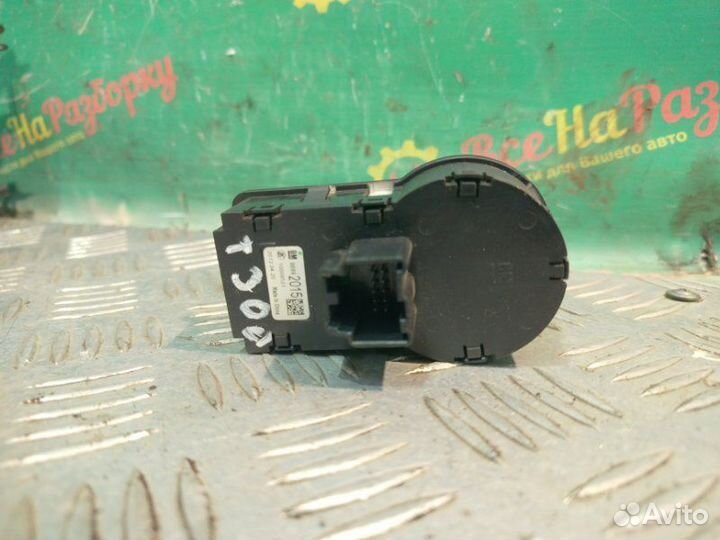 Блок управления светом Chevrolet Aveo T300 седан