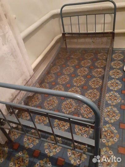 Диваны,кровати