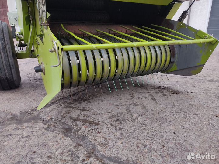 Пресс-подборщик Claas Rollant, 1990