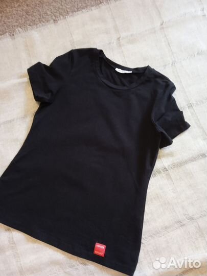 Футболка женская