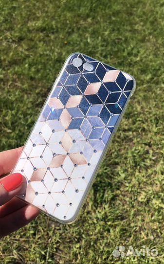Чехлы для iPhone с кристаллами Swarovski
