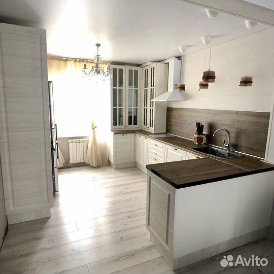 Кухонный гарнитур (любые размеры)