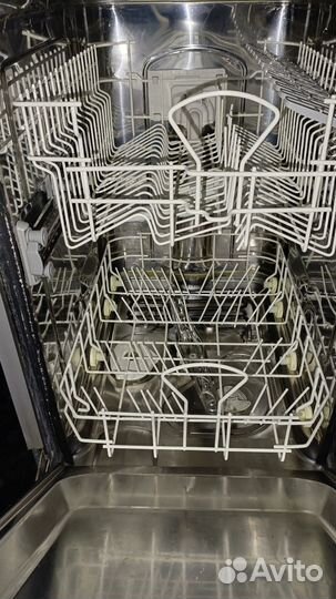 Посудомойка Hotpoint ariston cis li 420на запчасти