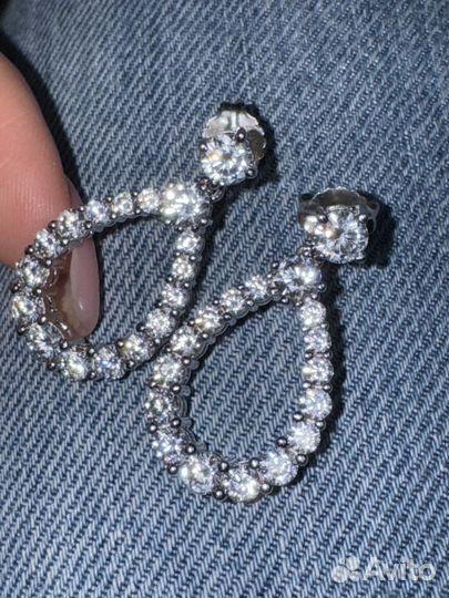 Серьги гвоздики серебро 925 яркие белые цирконы